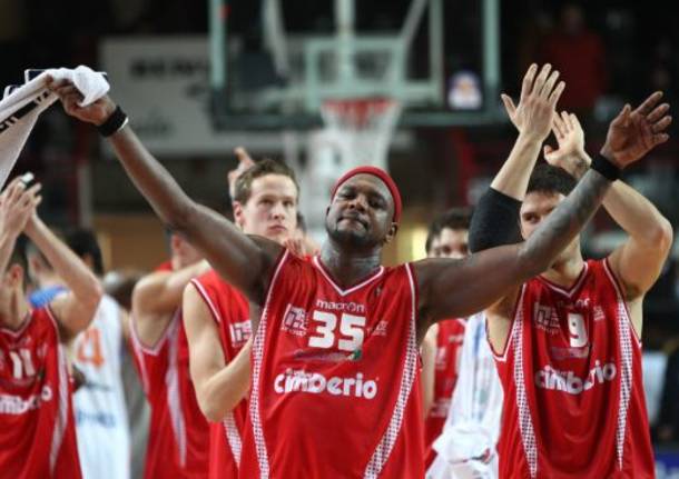 basket cimberio varese enel brindisi ron slay