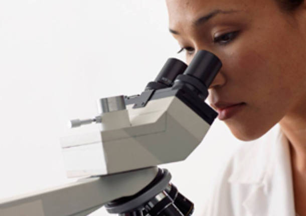 microscopio scienza scienziato apertura ville ponti