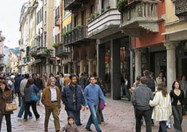 varese centro apertura corso matteotti