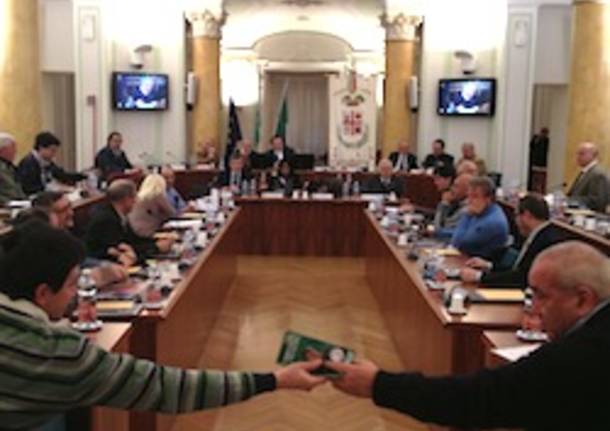 apertura consiglio provinciale varese