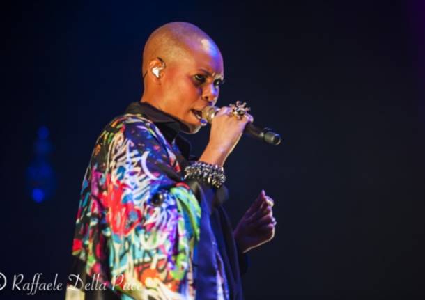 Skunk Anansie in concerto al Teatro Creberg (inserita in galleria)