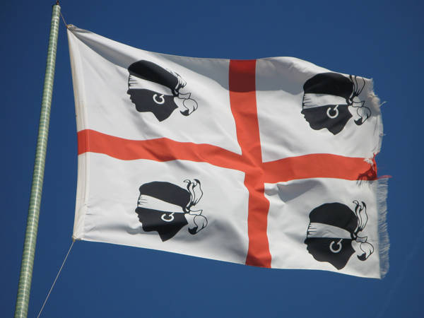 sardegna bandiera 4 mori