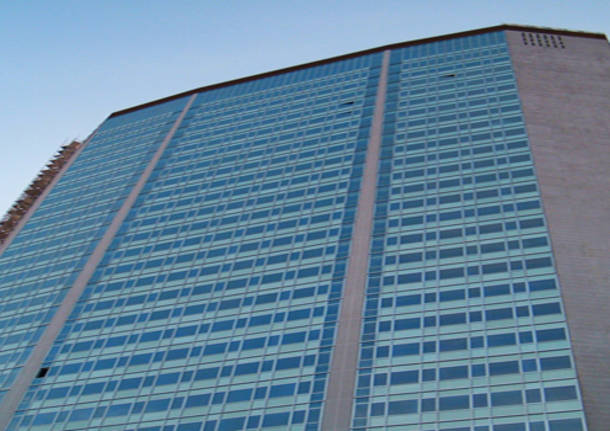 Palazzo Pirelli a Milano, il nuovo inno di Mogol
