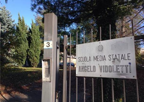 ingresso scuola media vidoletti varese