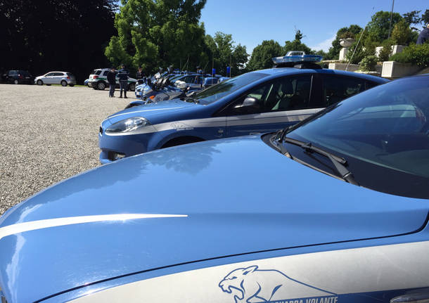 Festa polizia i mezzi