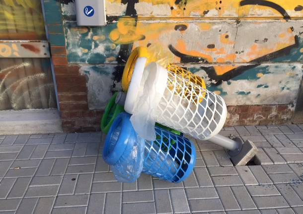 Vandalismi a Gazzada Schianno