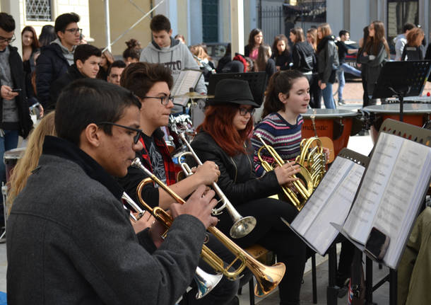 Danza e musica in piazza San Giovanni
