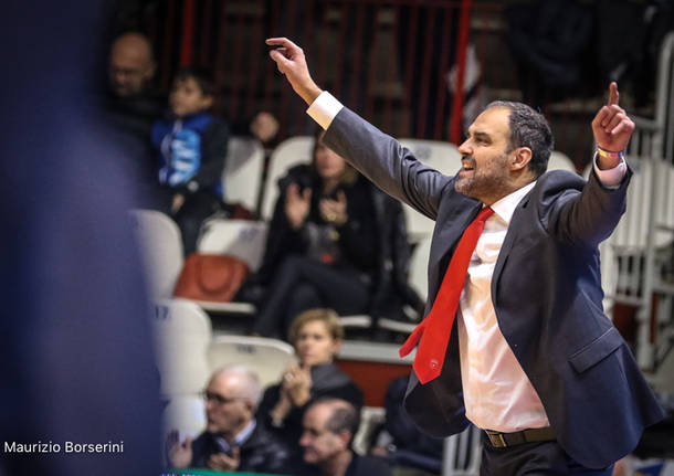 Openjobmetis Varese - Ewe Baskets Oldenburg 76-71