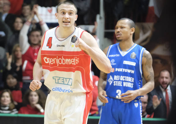 Openjobmetis Varese - Red October Cantù 82-92