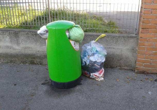Cestini sporchi a Gerenzano