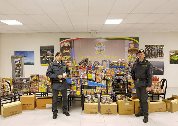sequestro fuochi d'artificio botti capodanno