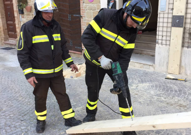 vigili del fuoco impegnati a norcia