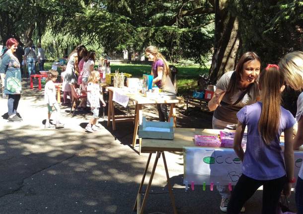 Duecento scambi alla festa del Baratto dove spopola il compost faidate