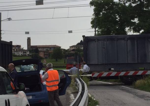 Suicidio a Barza, linea Luino-Sesto Calende bloccata - Varese News