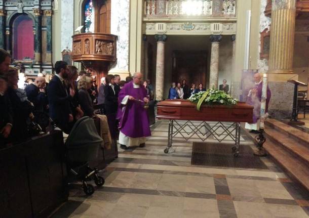 Saronno si ferma per l\'ultimo saluto a Marzorati
