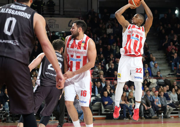 Openjobmetis Varese - Segafredo Bologna 85-90