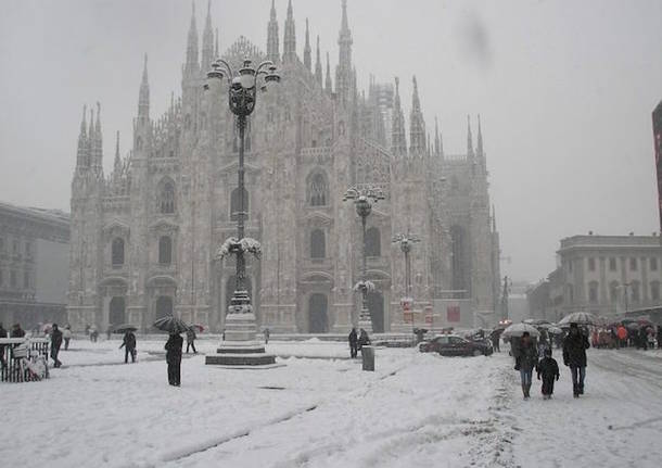 Meteo: a MILANO arriva Big Snow, tanta NEVE tra Giovedì e Venerdì Meteo: a MILANO arriva Big Snow, tanta NEVE tra Giovedì e Venerdì