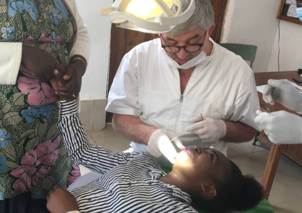 Dino Azzalin e l'ambulatorio odontoiatrico nell'Ospedale di Tosa
