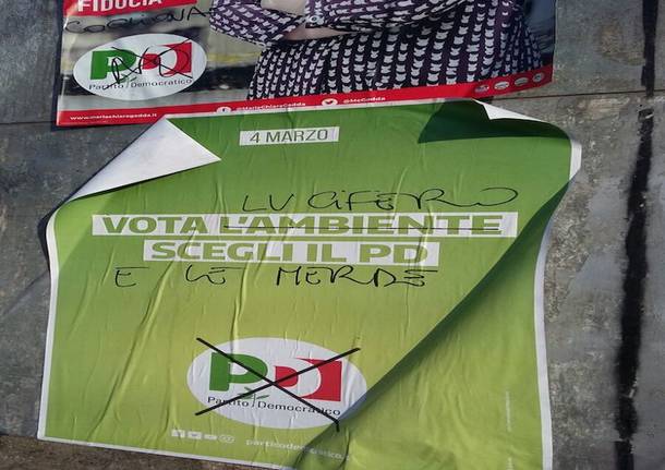 manifesti strappati