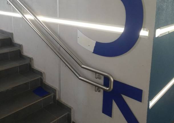 vandalismi stazione fs busto arsizio 2018