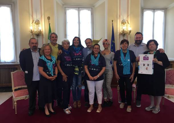 Giornata mondiale del lavoro a maglia