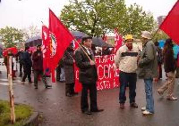 25 aprile manifestazione giovani antifascisti busto arsizio