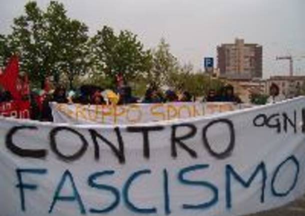 manifestazione 25 aprile giovani antifascisti busto arsizio