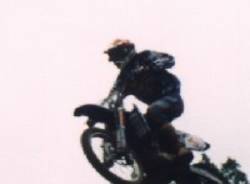 moto cross salto ciglione
