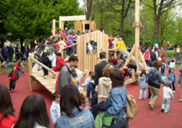 parco giochi bambini vedano olona