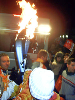 fiaccola olimpica via bernasconi tedofori