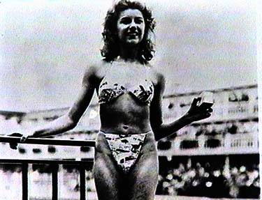 bikini prima modella