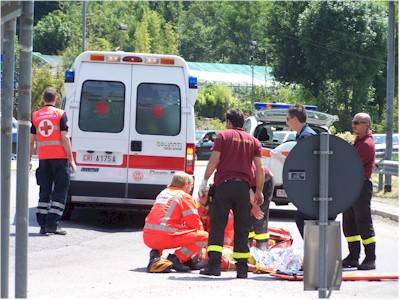 incidente rotonda gazzada ciclista