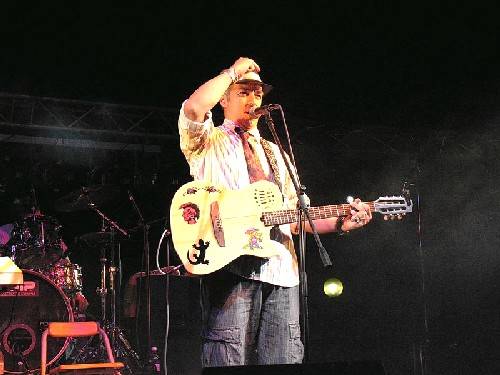 Van De Sfroos incanta a "Cerro Wave" - 02