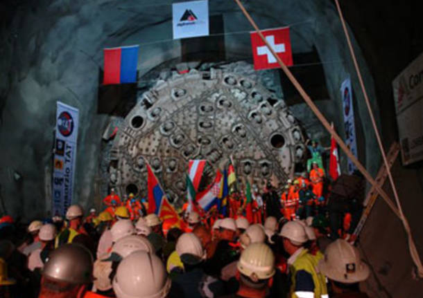 alptransit galleria di base san gottardo caduta diaframma