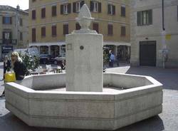 fontana di piazza carducci varese (forse poi buguggiate)