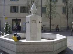 fontana di piazza carducci varese (forse poi buguggiate)