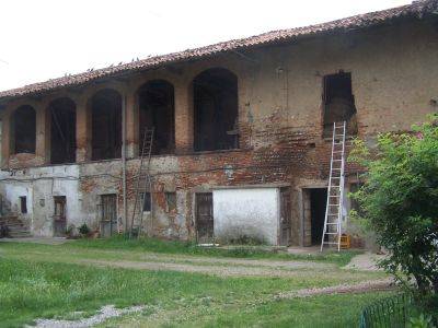 cascina burattana busto