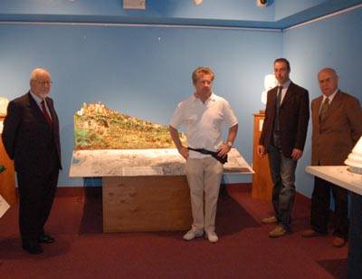 mostra_caravati_impero_varese