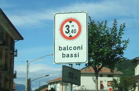 Giù la testa!