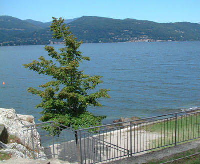 ispra sentiero lungolago lago