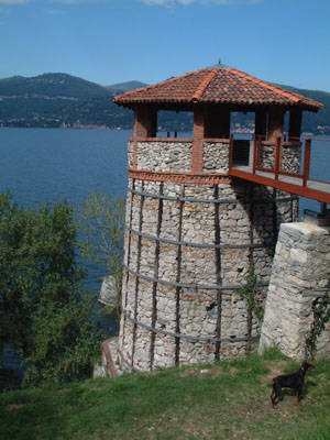 ispra sentiero lungolago lago