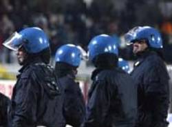 polizia celere stadio scontri ultras