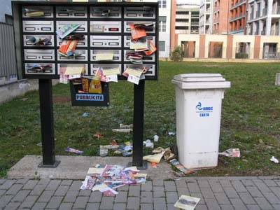 sporcizia gallarate via venegoni