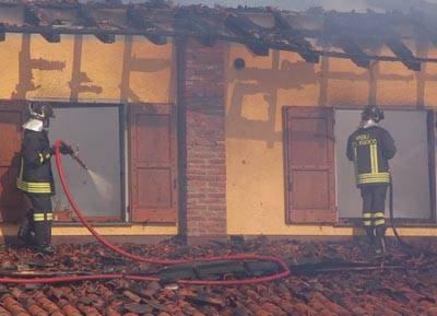 incendio cassinetta tenuta paradiso