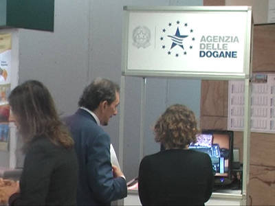 dogana malpensa visita interno aeroporto