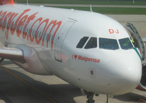 easyJet malpensa bonomi