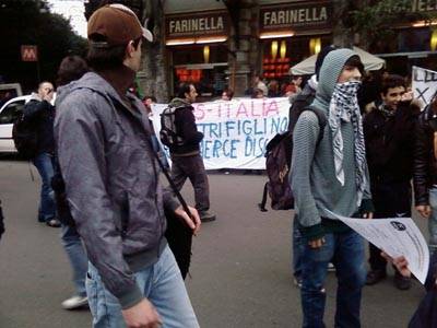 manifestazione studenti milano