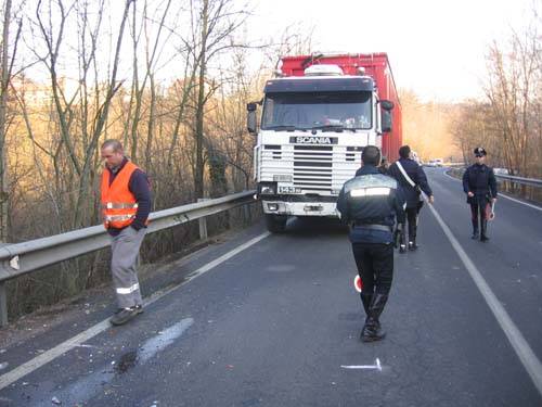 incidente lozza frontale