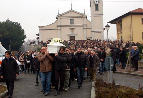 funerali alessandro cecconet cadrezzate