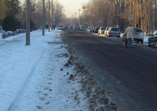 Marciapiedi e pista ciclabile a Busto A.